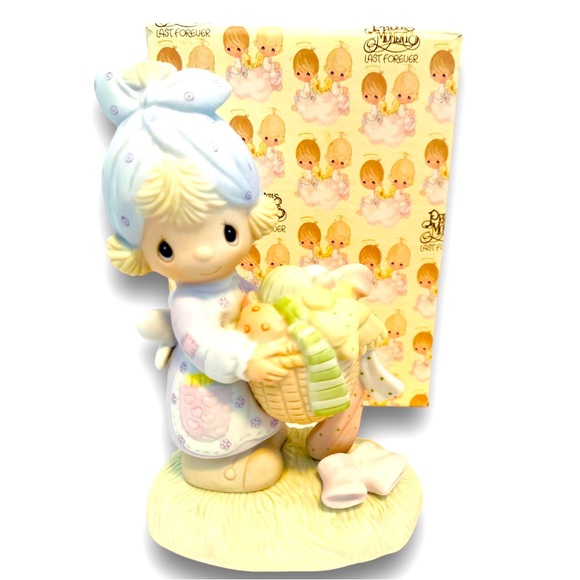 Precious Moments Figurine Be Not Weary In Well Doing Vintage Figurine - Picture 1 of 9